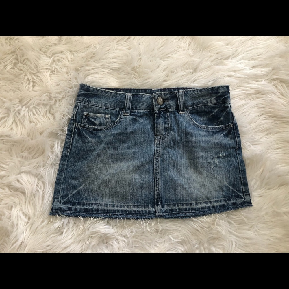 American Eagle Denim Skirt. Size 4.